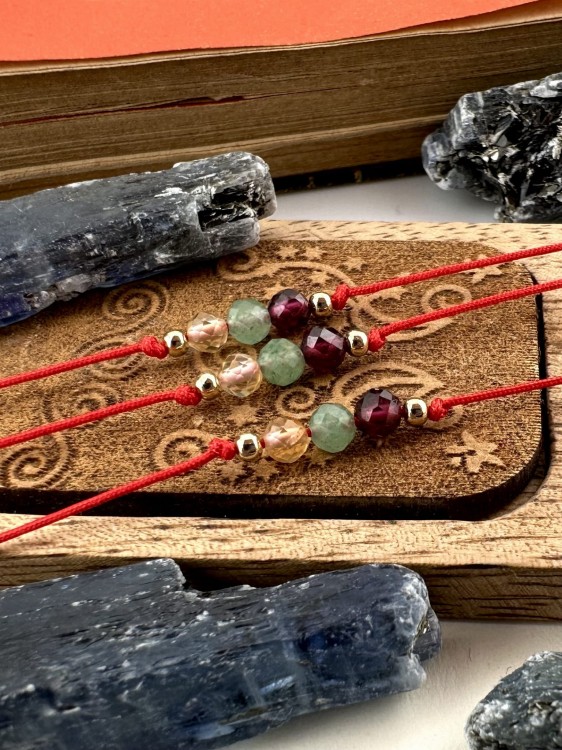 Bransoletka dawać mi worek z forsą na czerwonym sznurku2