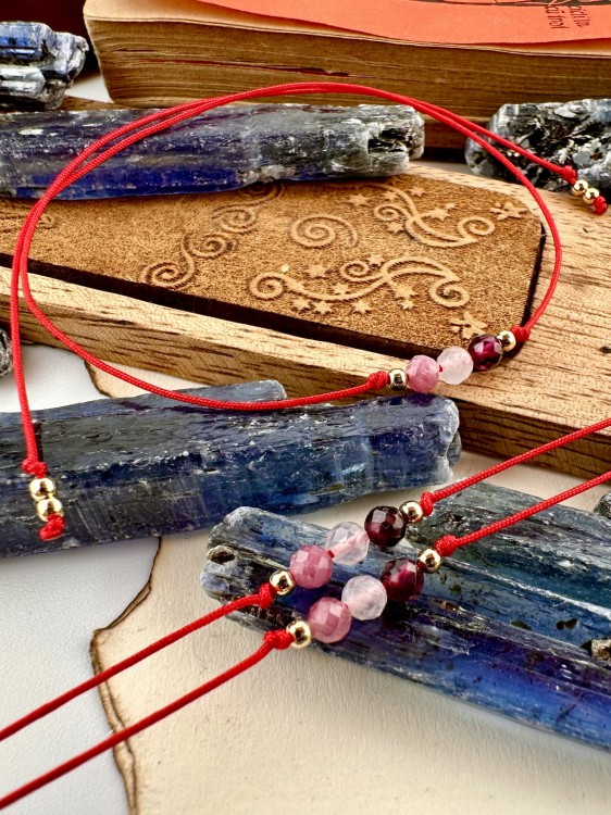 Bransoletka dawać mi księcia z bajki na czerwonym sznurku2