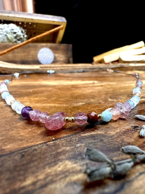 Amulet byk naszyjnik z kamieniami