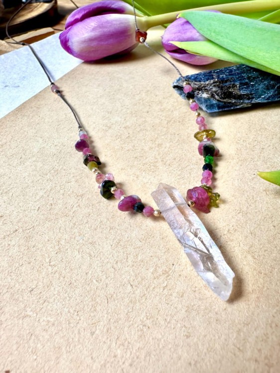 Naszyjnik amulet turmalin kryształ górski