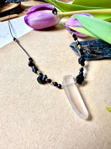 Naszyjnik amulet onyks kryształ górski