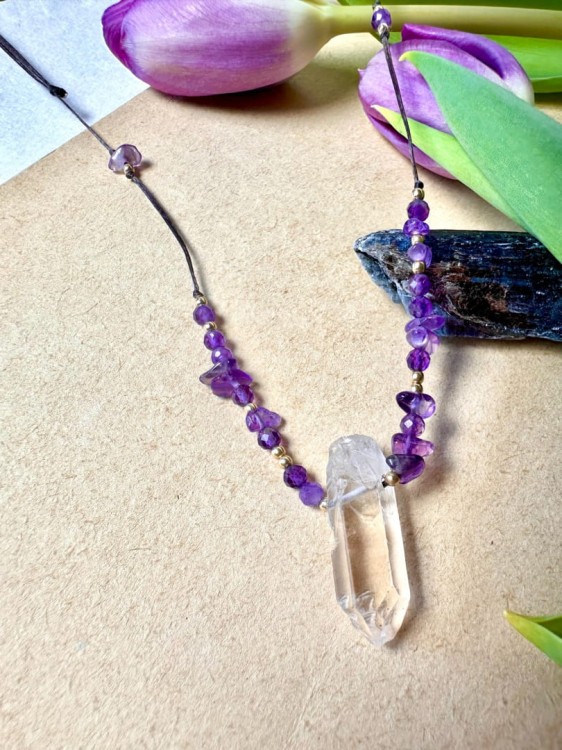 Naszyjnik amulet ametyst kryształ górski