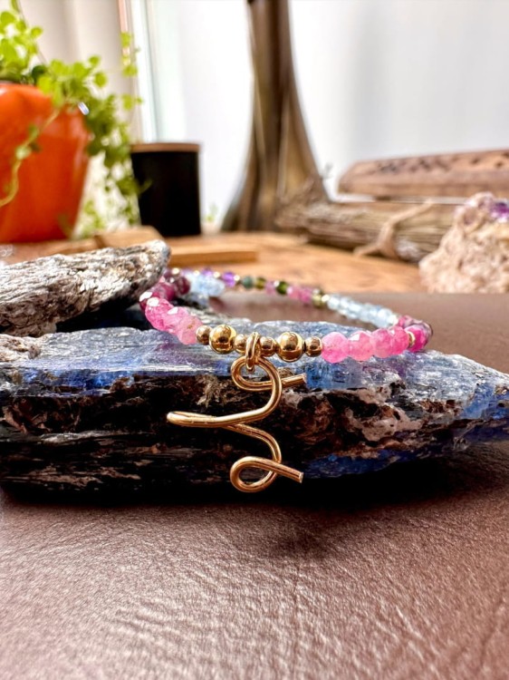 Naszyjnik z kamieniami znak zodiaku baran